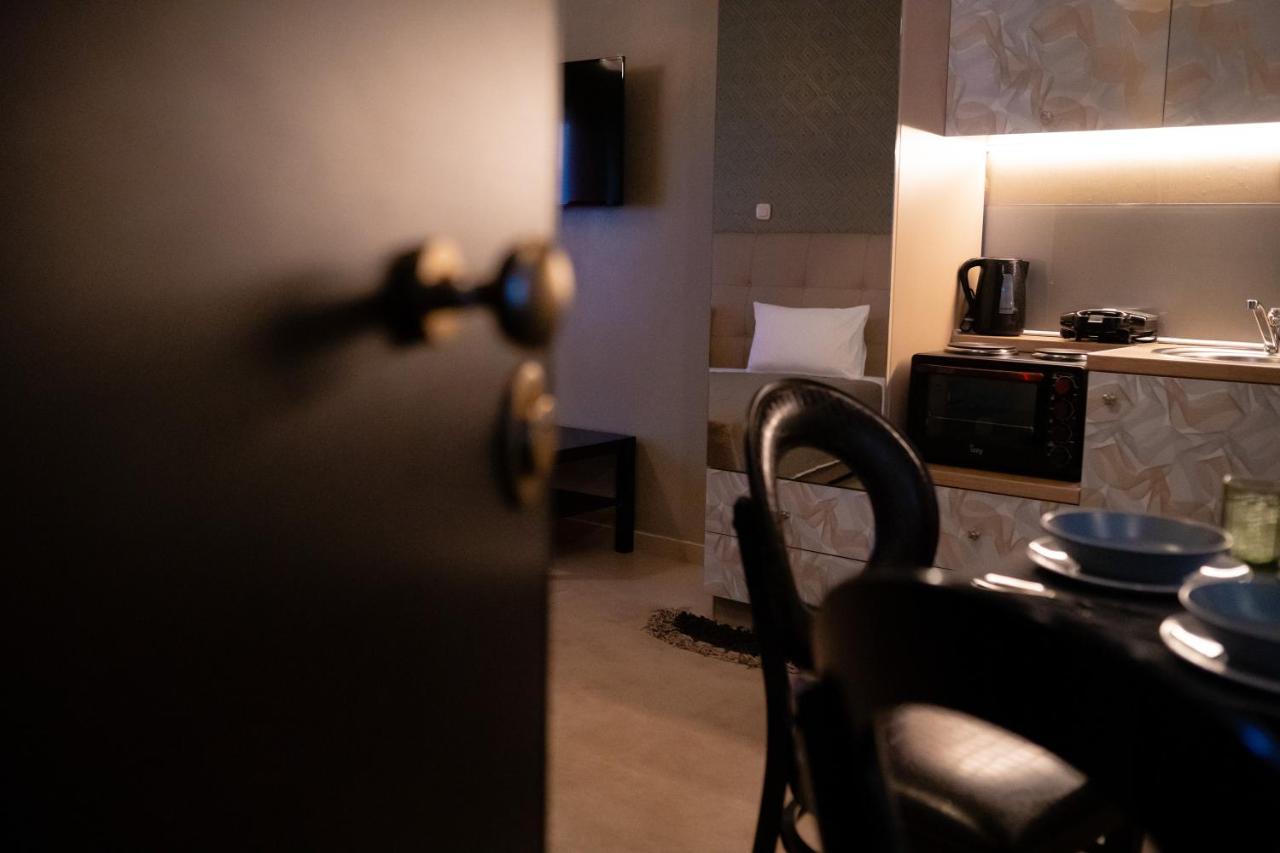 Margarita'S Suites Athena Bagian luar foto