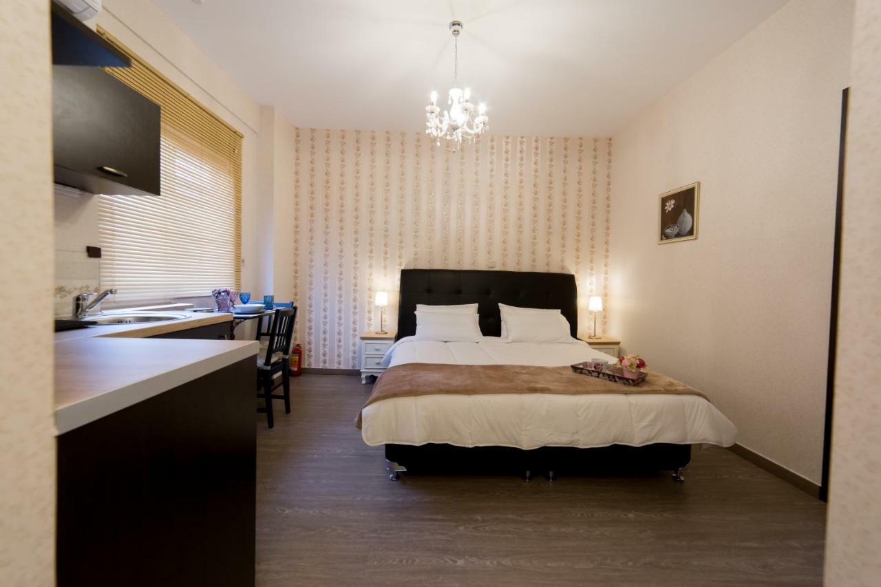 Margarita'S Suites Athena Bagian luar foto