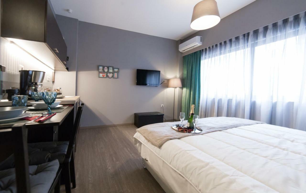 Margarita'S Suites Athena Bagian luar foto