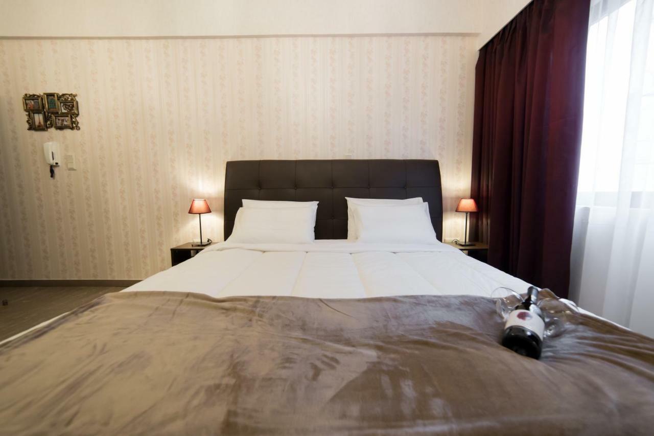 Margarita'S Suites Athena Bagian luar foto