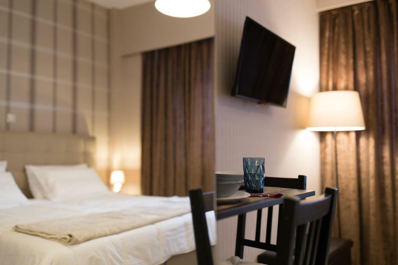 Margarita'S Suites Athena Bagian luar foto