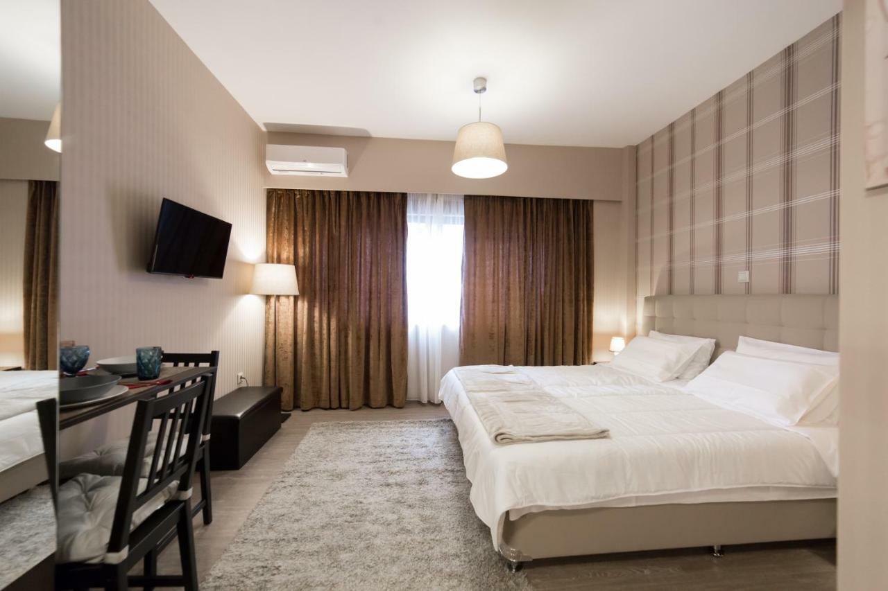 Margarita'S Suites Athena Bagian luar foto