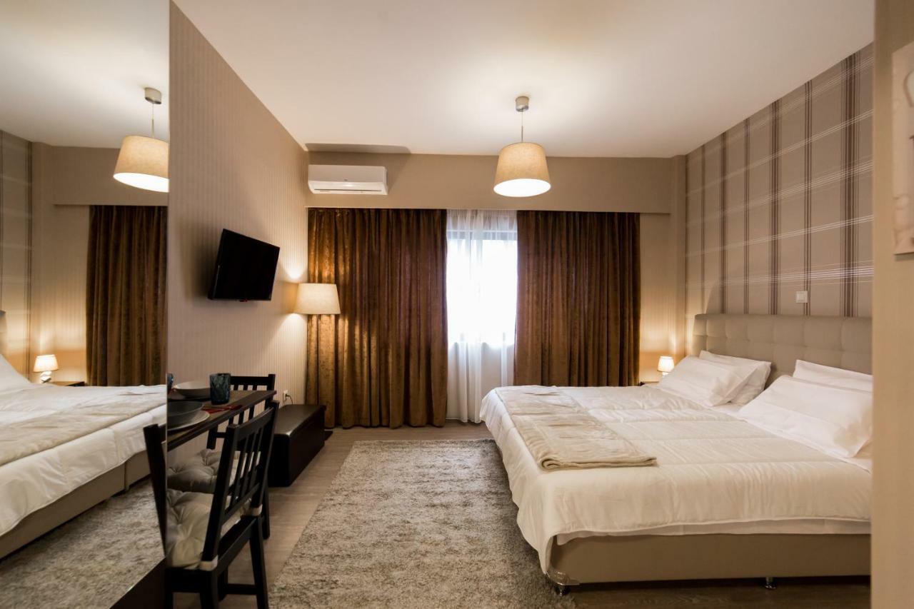 Margarita'S Suites Athena Bagian luar foto