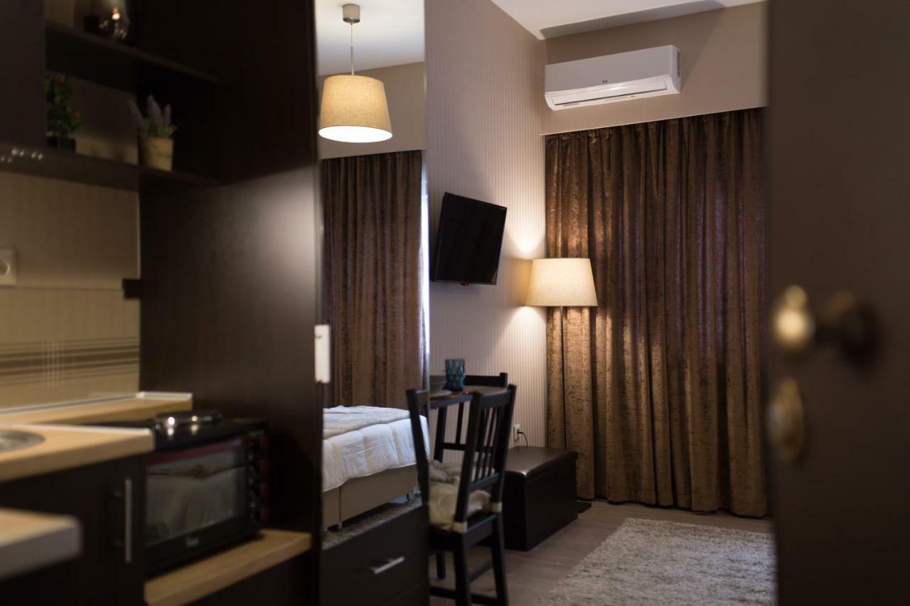 Margarita'S Suites Athena Bagian luar foto